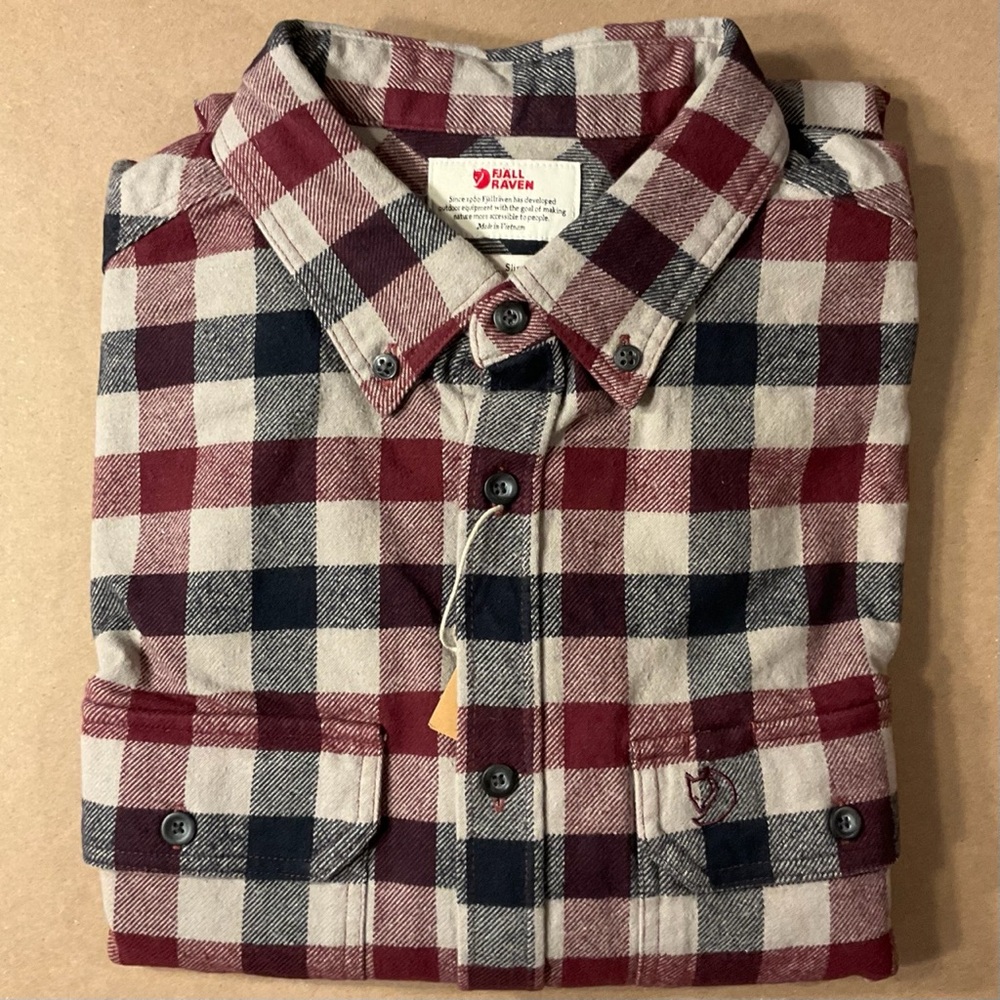 NWT Fjallraven Heavy Flannel Button Down Shirt size Large Slim